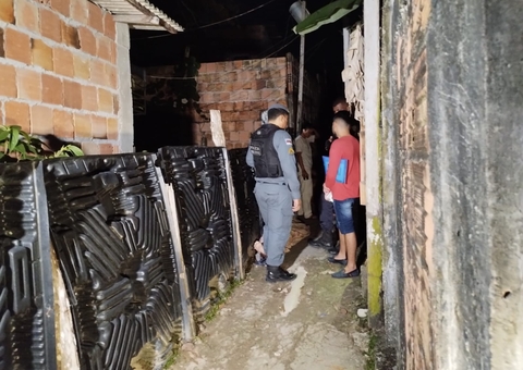 Criminosos matam jovem a tiros em beco de Manaus