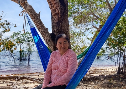 Apaixonada, japonesa visita Manaus há 28 anos para ver o Rio Negro