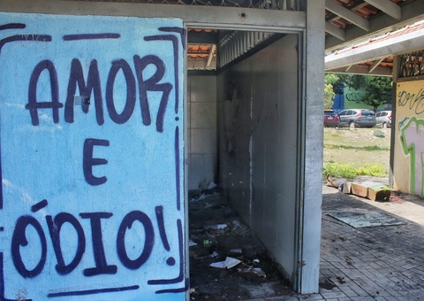 Tribunal do crime mata e tenta decapitar homem no Centro de Manaus
