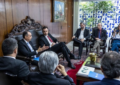 Estados pressionam por derrubada de veto que retira recursos de educação e saúde