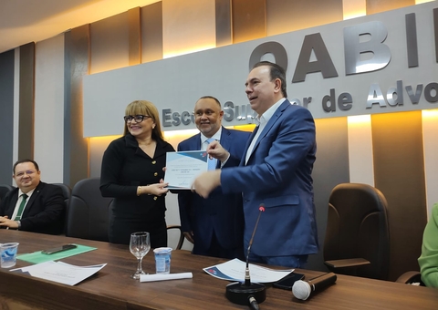 Procurador é empossado presidente de Comissão da OAB em Manaus