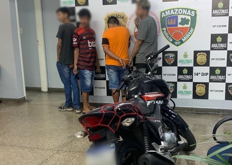 Com arma, criminosos aterrorizam passageiros de ônibus durante assalto em Manaus 