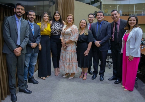 Representantes da CGJ do Amazonas recebem diploma de Honra ao Mérito na Câmara de Manaus