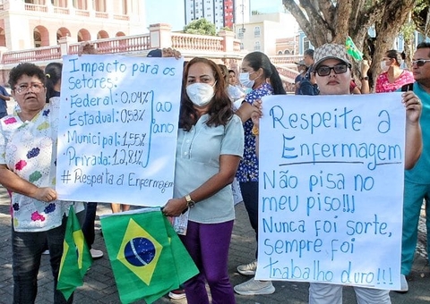 Enfermeiros ameaçam fazer greve em Manaus contra suspensão de piso salarial