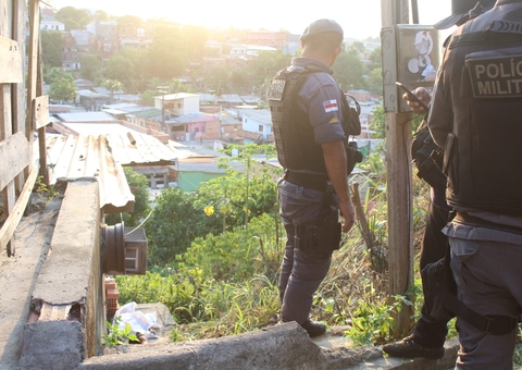 Casal é abordado e homem é crivado de balas em Manaus