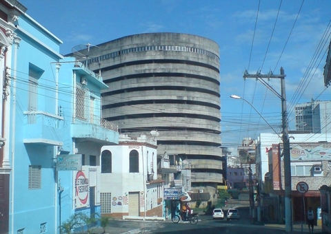 Leilão do edifício-garagem em Manaus será realizado na segunda-feira