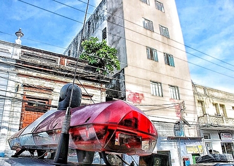 Jovem degolado em terraço de 'prédio da morte' é identificado em Manaus