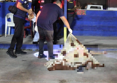 Homem é morto por dupla em moto após buscar filhas na escola em Manaus