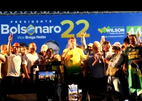 'Um povo que não quer saber de aborto, nem ideologia de gênero', diz Bolsonaro em comício em Manaus