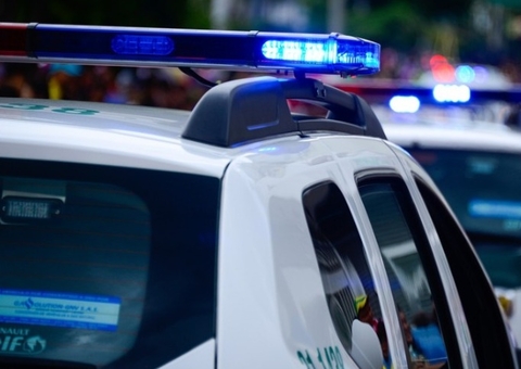 Mulher morde e arranca pedaço de orelha de funcionária de abrigo