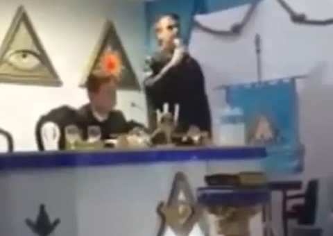 Vídeo de Bolsonaro em maçonaria viraliza e presidente é criticado; assista