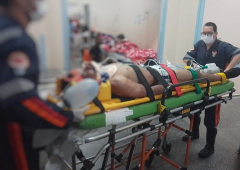 Suspeito de roubo atira em popular e quase morre espancado ao tentar fugir em Manaus