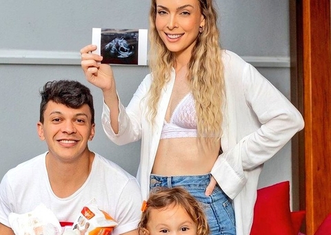 Youtubers Julio Cocielo e Tata anunciam 2ª gravidez