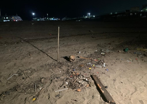 Ossada humana é encontrada em porto de Manaus