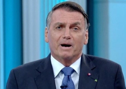Bolsonaro promete salário mínimo de R$ 1.400 no próximo ano se eleito 
