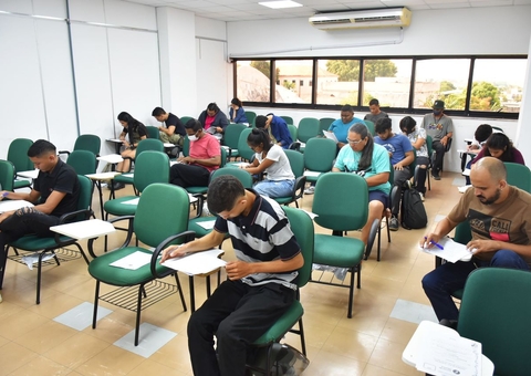 Com quase 4 mil vagas, provas do Vestibular da UEA iniciam neste domingo