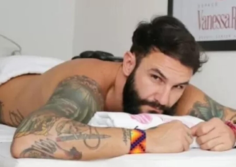 Ex-BBB Wagner aparece transando em banheiro de balada em vídeo