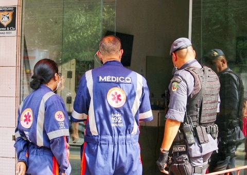 Filho de 8 anos vê pai ser morto enquanto cortava cabelo em barbearia de Manaus