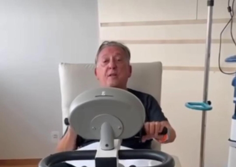 Infectado com Covid, Galvão Bueno tem alta médica e faz exercícios durante recuperação