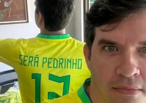 Torcedor compra camisas do Brasil na China e nome errado viraliza: 'Será Pedrinho'