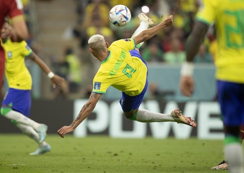 Richarlison diz que gol de voleio foi um dos mais bonitos da carreira