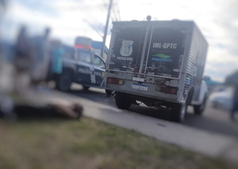 Homem achado em igarapé foi morto com facadas na cabeça em Manaus