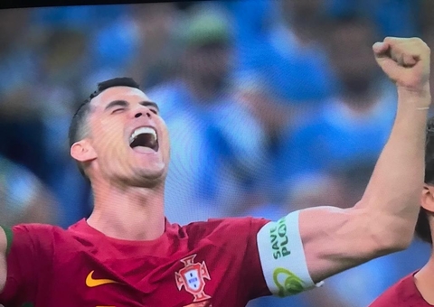 Messi e CR7 têm dia mágico nas seleções com gol histórico e recorde