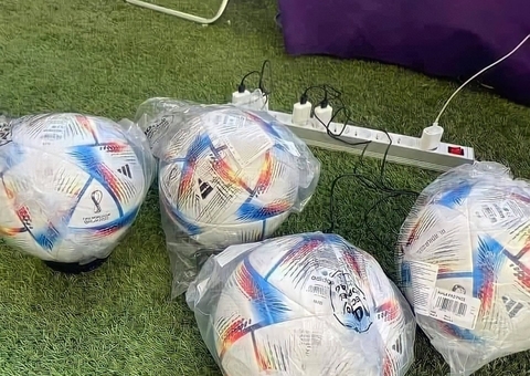Bolas carregando? Entenda a tecnologia por trás da imagem que viralizou na Copa do Catar