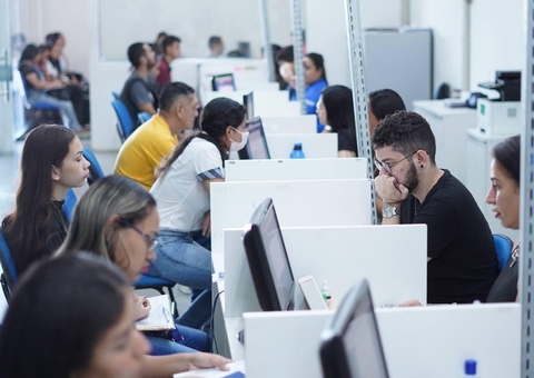 Sine Amazonas começa semana com quase 400 vagas de emprego; Confira