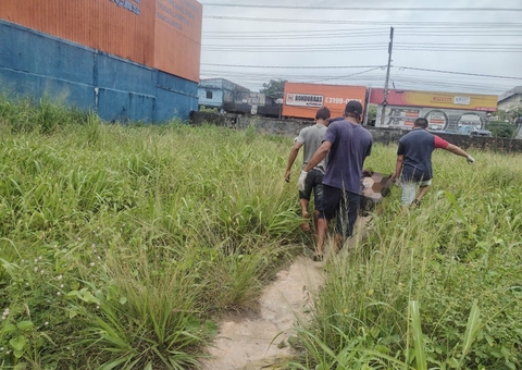 Recém saído de reabilitação, jovem é achado morto em terreno abandonado em Manaus