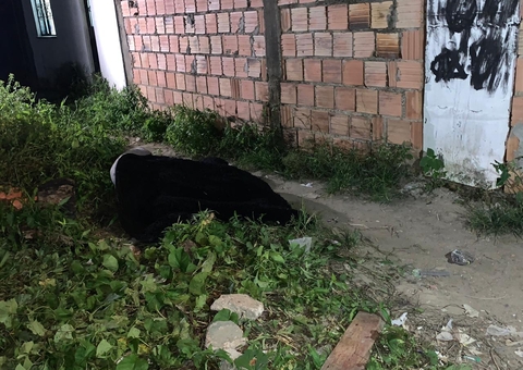 Jovem perseguido em beco foi executado com 13 tiros no pescoço em Manaus