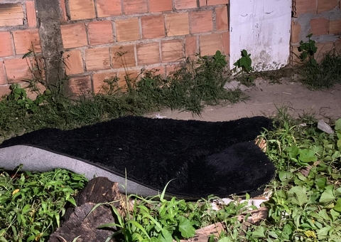 Homem morre e amigo é baleado em tiroteio em Manaus