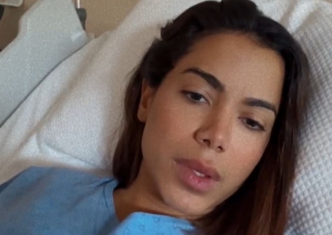 Do hospital, Anitta explica motivo de nova internação