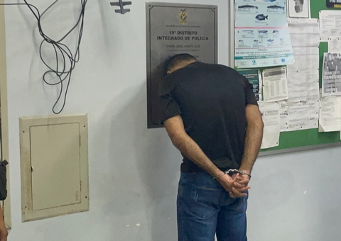 Traficante tenta fugir da polícia e é preso em beco de Manaus