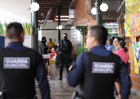 Homem é preso em flagrante ao assaltar mulher no Centro de Manaus