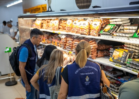 Operação ‘Natal com Saúde’ termina com apreensão de 1,8 tonelada de alimentos impróprios