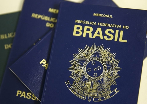 Polícia Federal anuncia normalização na emissão de passaportes