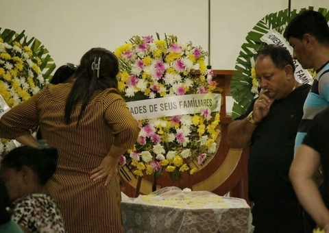 Amigos farão manifestação na frente da loja de homem que matou mulher esmagada em Manaus
