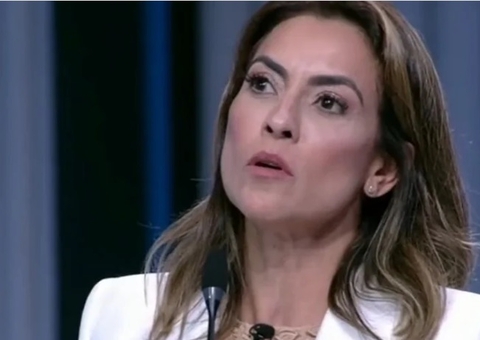 Soraya Thronicke rebate Eduardo Bolsonaro ao ser chamada de traíra