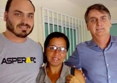 AGU deixa defesa de processos de Bolsonaro e de Wal do Açaí