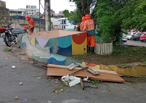 Ruas do Centro de Manaus recebem serviços de revitalização e limpeza