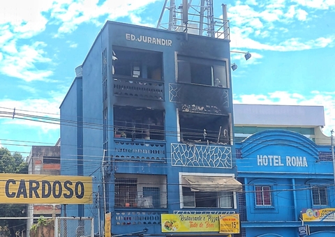 Curto-circuito causou incêndio em apartamento de prédio no Centro de Manaus