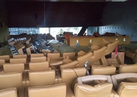 Veja como ficou o STF depois de invasão na tarde deste domingo