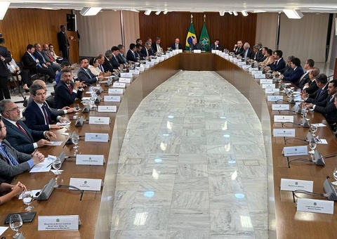 Governadores se unem com Lula em Brasília para condenar manifestação bolsonarista