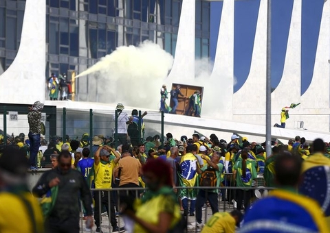 Governo do DF divulga nomes de mais de 400 presos por atos em Brasília; veja lista