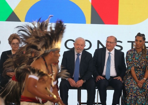 Lula sanciona lei que equipara crime de injúria racial ao racismo