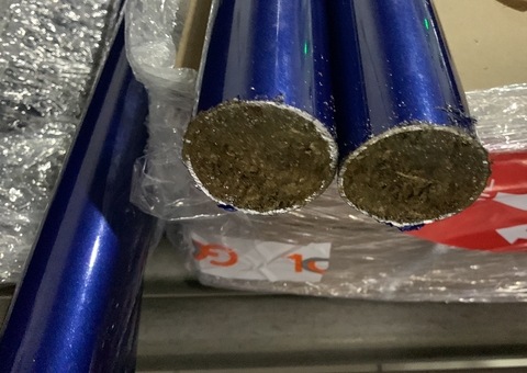 Quase 54 kg de drogas são achados dentro de barras de alumínio em aeroporto de Manaus