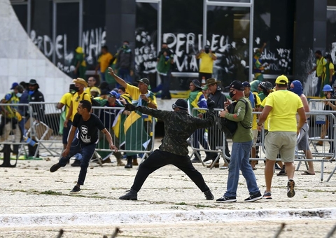 Juíza autoriza divulgação de nomes de terroristas soltos após audiência de custódia
