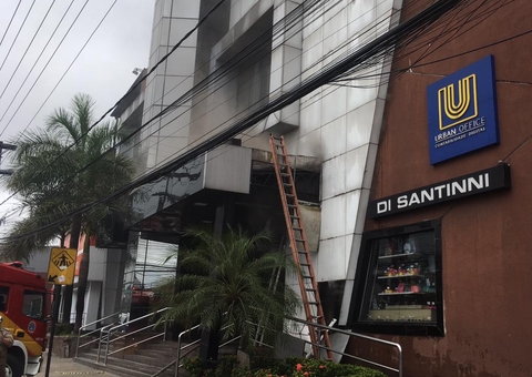 Shopping Leste informa que ficará fechado após princípio de incêndio em Manaus