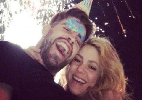 Piqué teria pedido segunda chance a Shakira e chorou com a negativa da cantora